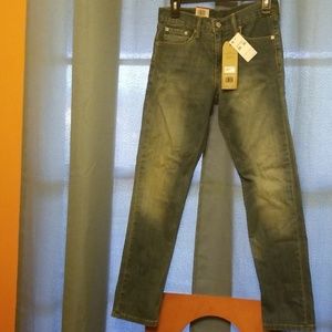 New 29x30 slim Levi jeans
